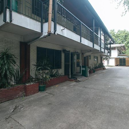 Reddoorz At Broadway Court Apartelle Quezon City Exterior photo