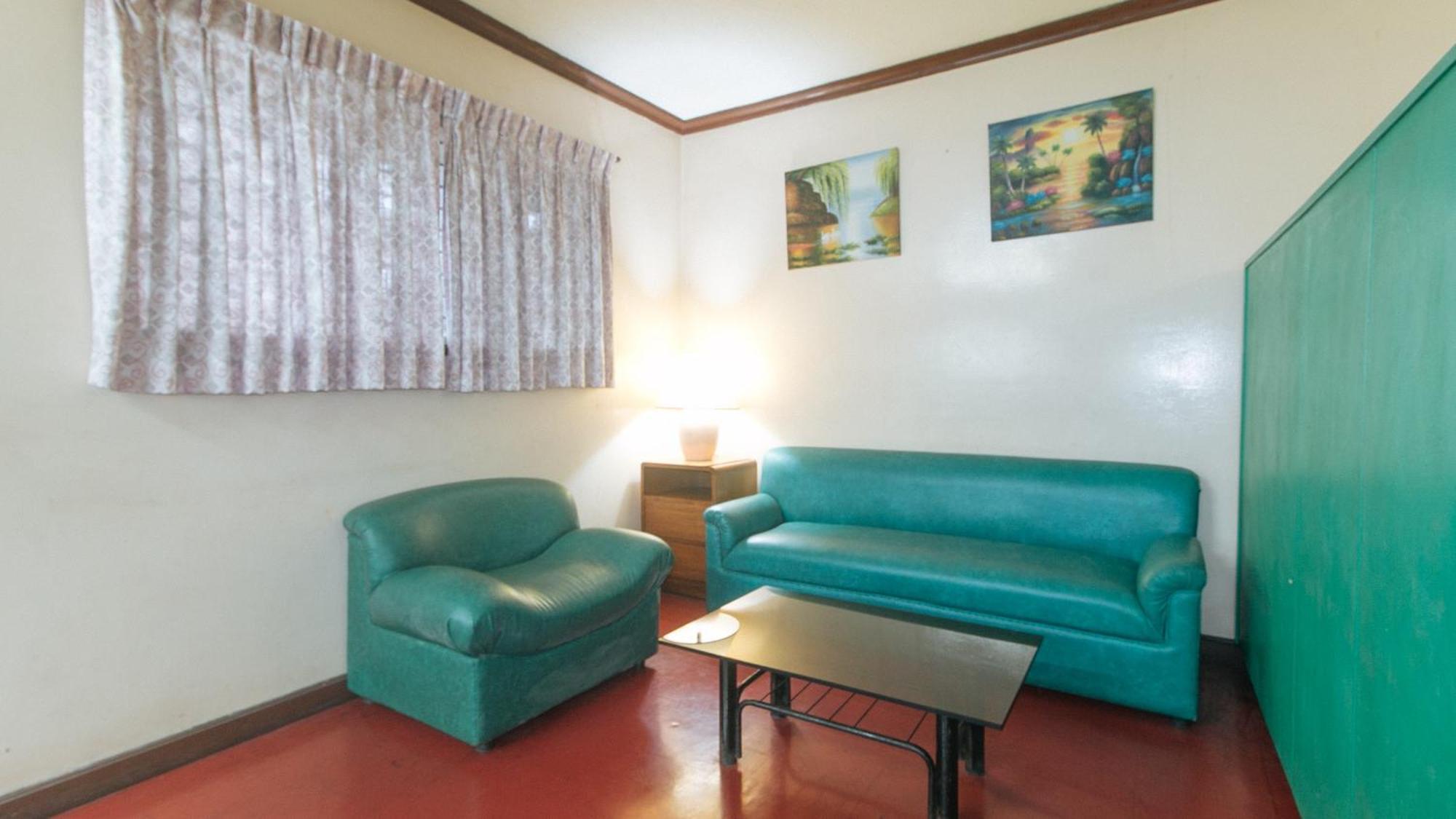 Reddoorz At Broadway Court Apartelle Quezon City Exterior photo