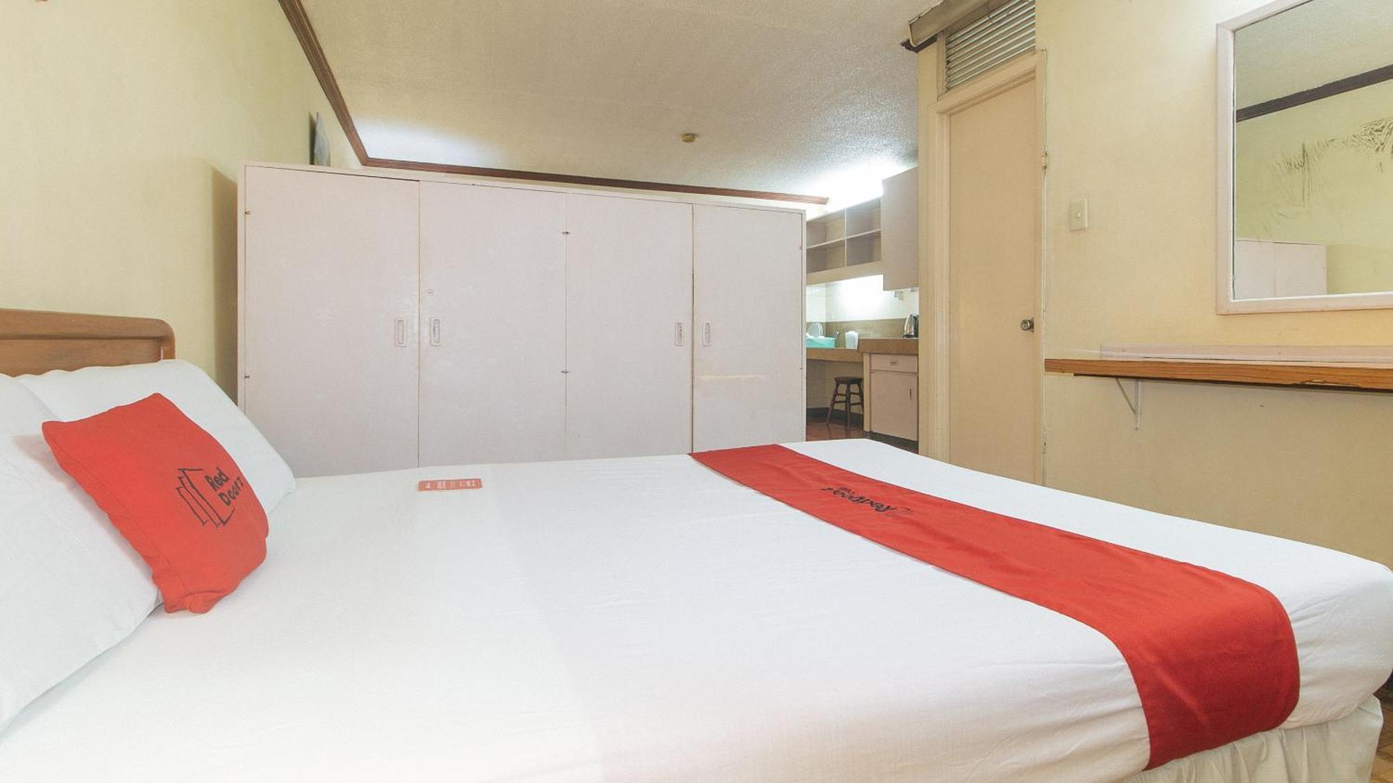 Reddoorz At Broadway Court Apartelle Quezon City Exterior photo