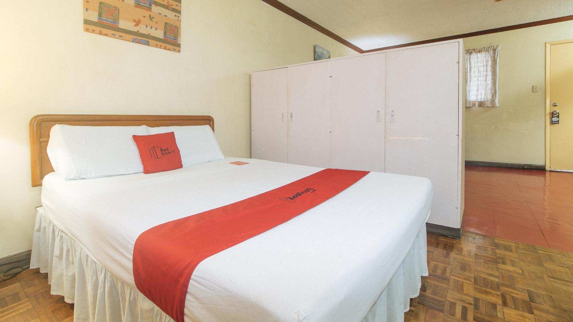 Reddoorz At Broadway Court Apartelle Quezon City Exterior photo