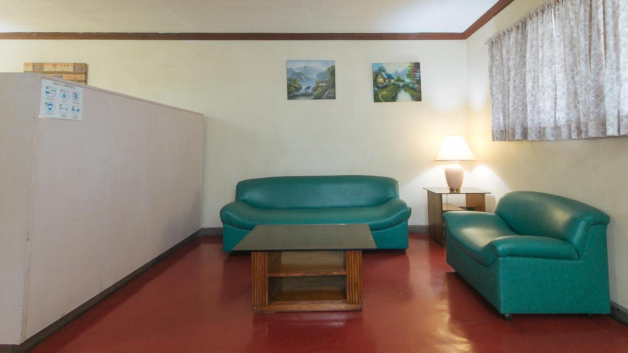 Reddoorz At Broadway Court Apartelle Quezon City Exterior photo