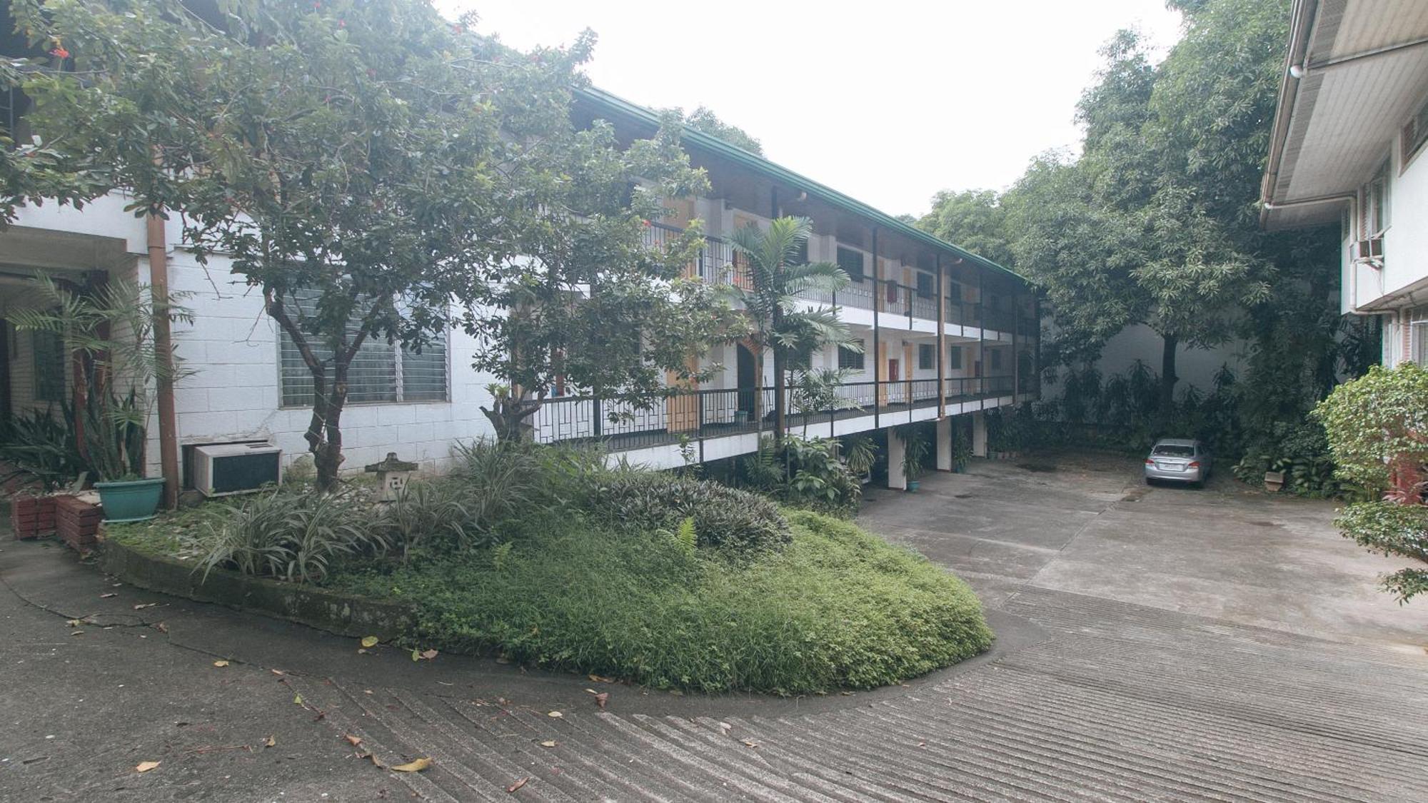 Reddoorz At Broadway Court Apartelle Quezon City Exterior photo