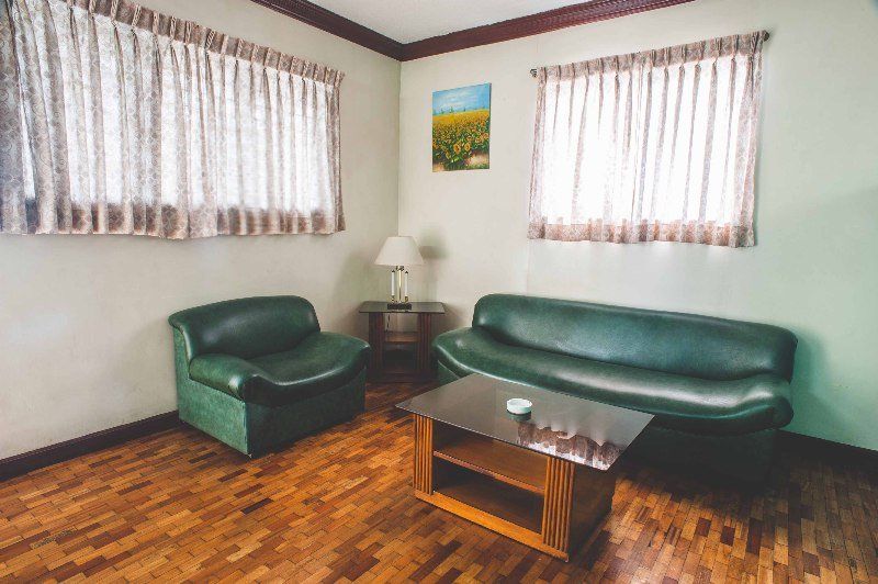 Reddoorz At Broadway Court Apartelle Quezon City Exterior photo